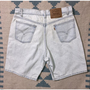 Vintage 90s Levis 550 Jean Denim Shorts Light Bleached Blue Wash Men’s 34 X 8.5